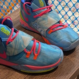 Nike Kids Sneakers in Blue and Pink